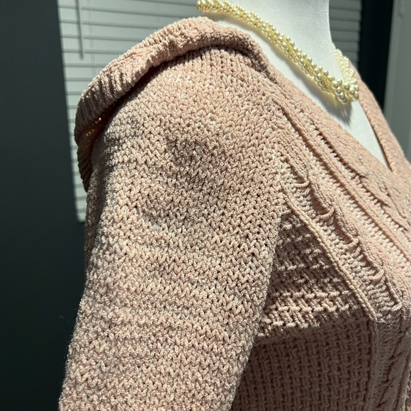 - Pink cable knit, sweater, size small. Perfect for any outfit.Hoodie in t… - Picture 2 of 5
